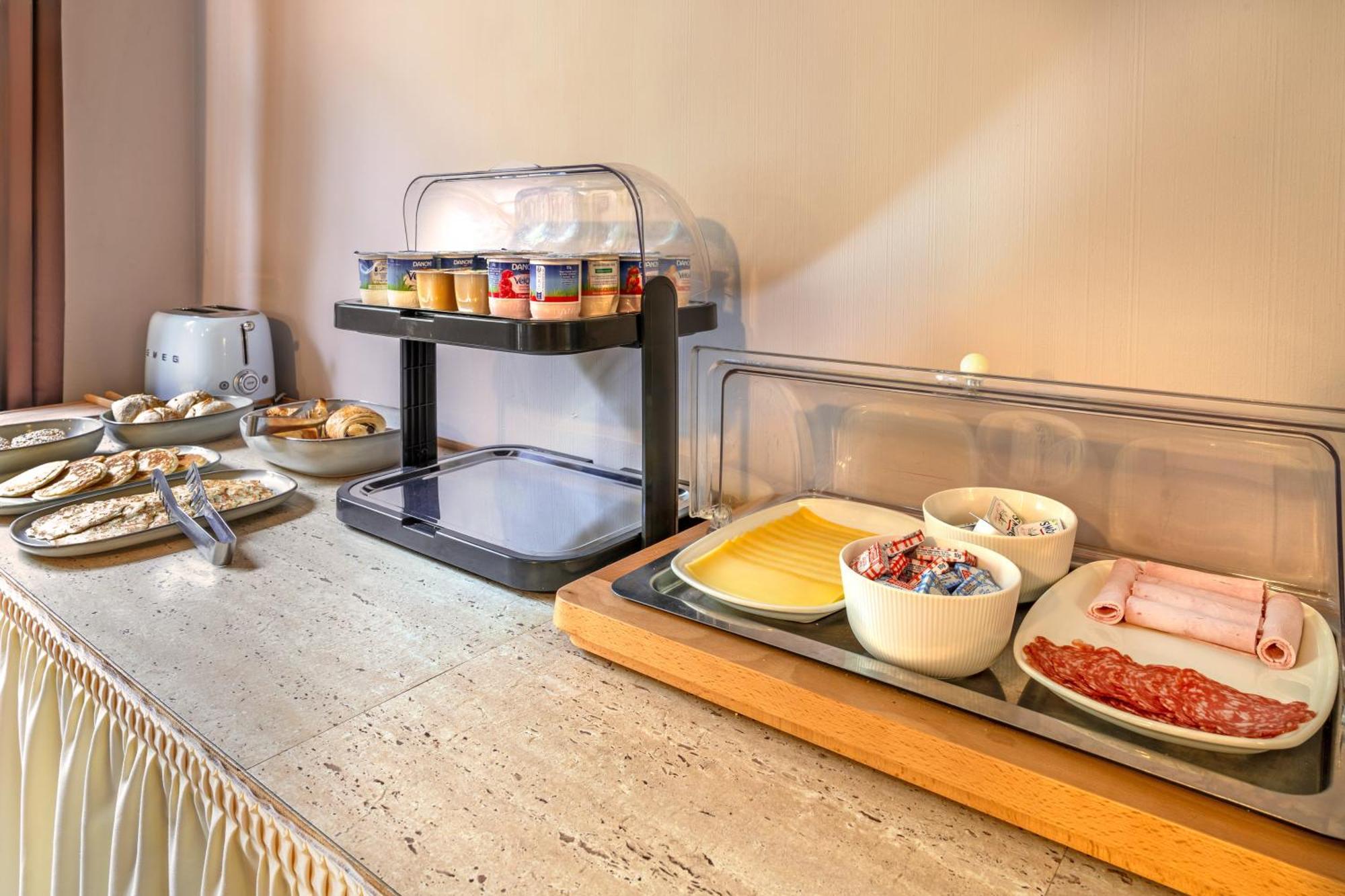 Logis Hotel De La Corniche Brest Eksteriør billede